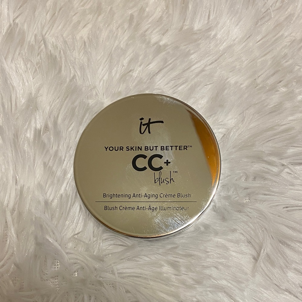 IT Cosmetics CC+ Blush in Silver Compact Je Ne Sais Quoi